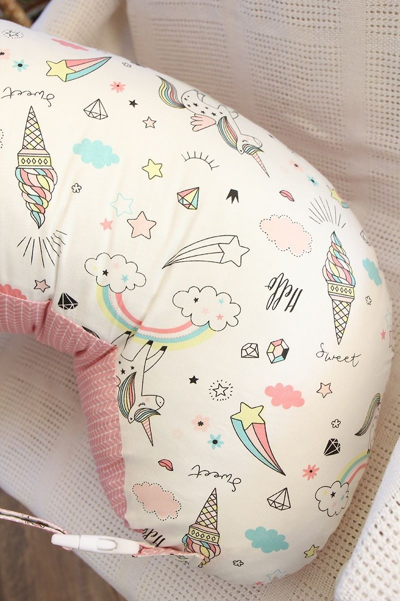 Біла з рожевим подушка для годування з принтои NUR-1.2.16 фото