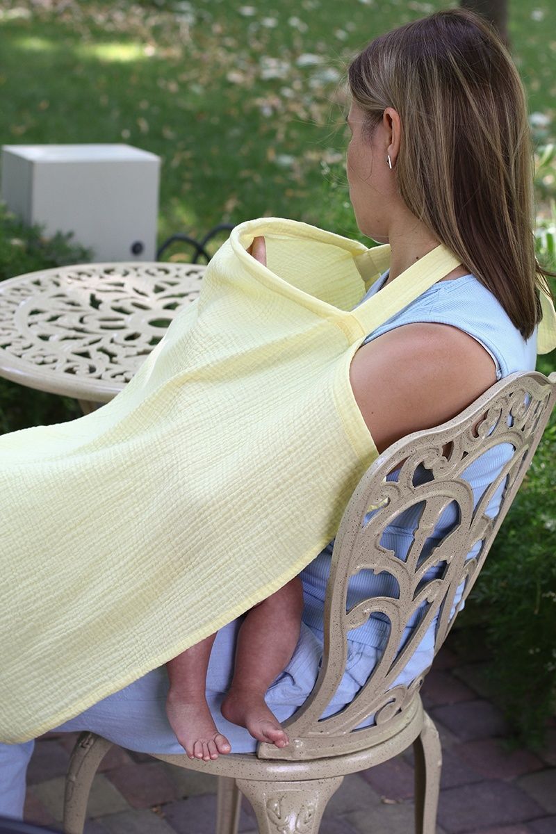 Жовта накидка для годування малюка NUR-1.4.7 фото